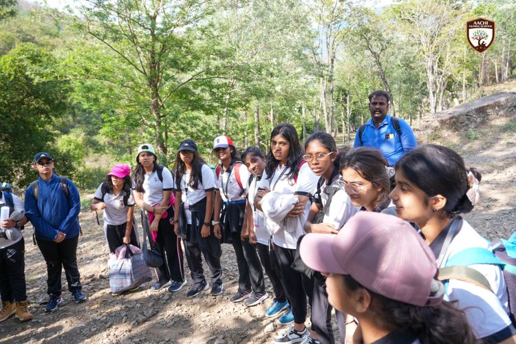 Grade 9 Globalites Adventure in Kodaikanal - photo 3